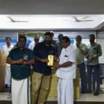 ‘വീട്ടില്‍ കുളിച്ചവര്‍ പോലും രോഗം വന്ന് മരിക്കുന്നു, കപ്പല്‍ മുങ്ങി’ ആരോഗ്യമന്ത്രിക്കെതിരെ രൂക്ഷവിമര്‍ശനവുമായി പ്രതിപക്ഷം